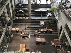 -ROAST coffee & eatery