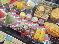 零售区-星巴克(北京三里屯SOHO一店)