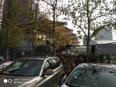 -卢湾体育场-停车场