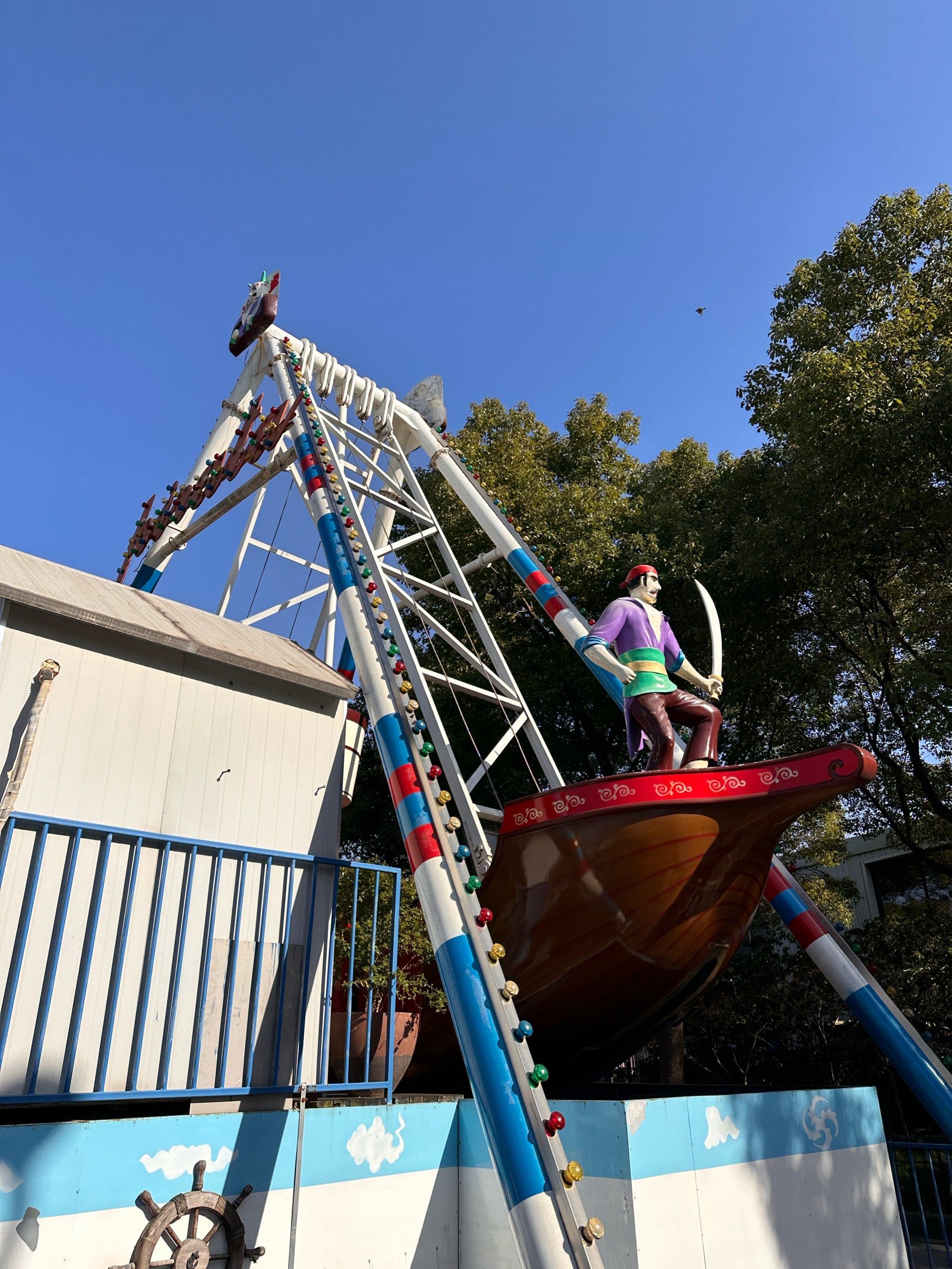 看春暖花开的季节太适合出去玩啦,以前的郊区公园长风公园,现在交通不