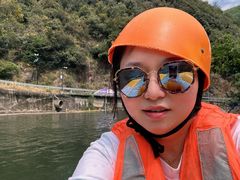 -安吉龙王山峡谷漂流