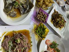 -美味海鲜大排档(明发美食地标店)