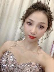 -现代经典婚纱摄影
