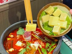 -黔二妞地摊火锅(龙华清湖店)