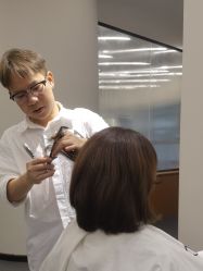 -P.R.O.salon 发哲