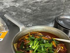 -铁锅哥米线