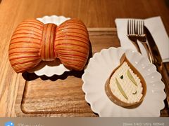 -VERIE BAKEHOUSE