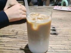 海盐焦糖冰拿铁-素咫咖啡CLIFEROSE