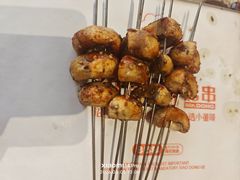 -小董哥烤串·爆汁大油边(故宫店)