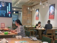 大堂-深巷家味馆.湖北头牌红烧鱼头拌饭(黄陂店)