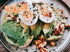 牛油果煮蛋吐司-RAC BAR(安福路店)