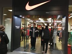 -上品折扣(回龙观店)