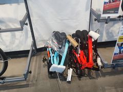 -迪卡侬(金龙湖店)