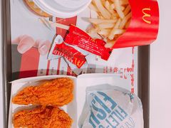 -麦当劳(水坑尾街店)