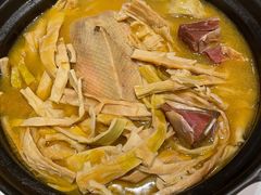 招牌笋干老鸭煲-张生记(双菱店)