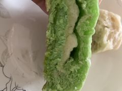 斑斓奶酥包-面包新语(龙湖·西宸天街店)