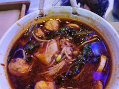沈阳麻辣烫-夜火烤摊·东北烧烤酒场·老杨小黄鱼