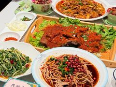 -民族手抓羊肉馆·滩羊手抓·烤全羊