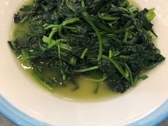 -侬佳蒸菜馆(听潮店)