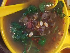 -小杨生煎(金山百联购物中心3楼店)
