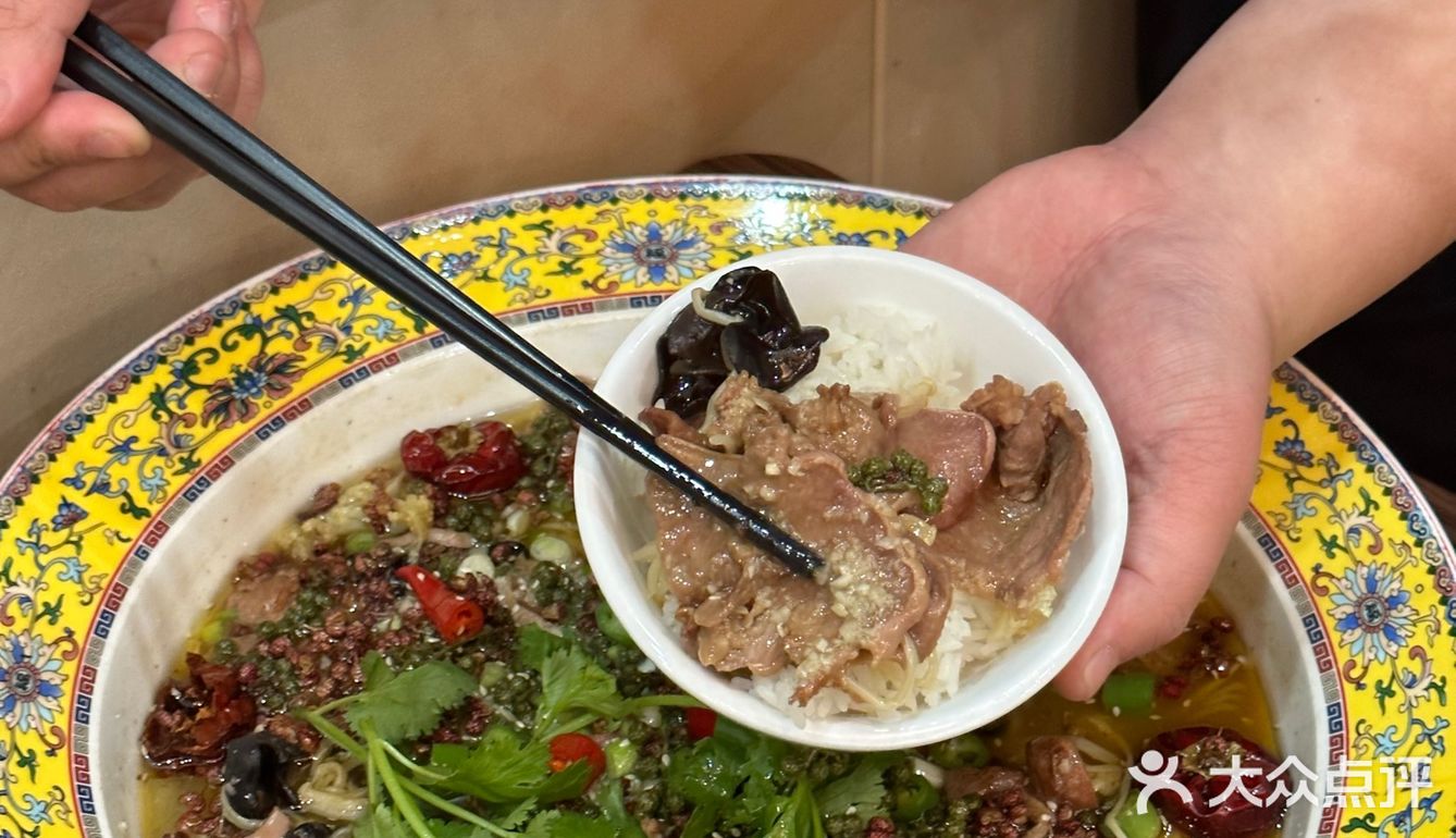 晋江！本地人都推荐的大排档。z