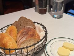 -Wolfgang’s Steakhouse 沃夫冈牛排馆(上海白玉兰广场店)