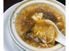招牌花胶海参煲仔-添發碗仔翅美食