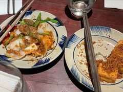 -Cuc Gach Quan Restaurant