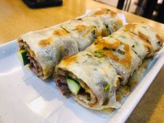 葱饼卷牛肉-台北楚楚园馅饼粥(虹桥南丰城店)
