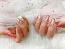 -七彩虹美甲美睫 半永久