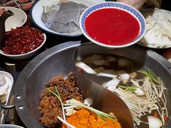 -沸炉重庆老火锅(军事博物馆店)