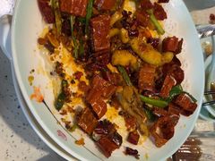 -巧克力渔家.小船海鲜胶东菜(万平口店)