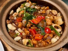 啫啫鱿鱼鸡丁煲-永安鱼庄·镇江菜(东吴路店)