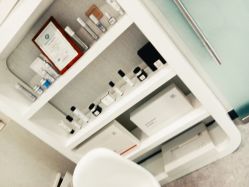 -悟空祛痘·诺奖技术专业店