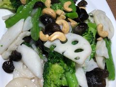 木耳山药-大胡同天津菜·海肠捞饭·津门皮皮虾锅贴一绝(西姜井店)