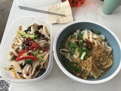 新疆椒麻鸡-董小西的凉皮和椒麻鸡(三元桥店)