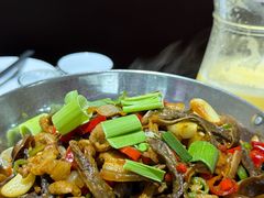 -三湘四水正宗湘菜(君峰路店)