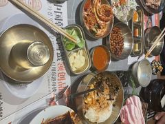 -草家酱蟹炭火烤肉店(珲春南路一店)