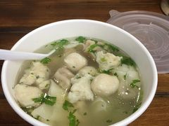 -手劲鱼丸馄饨铺(哈一百店)