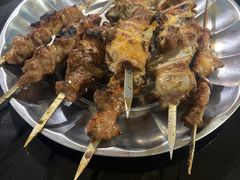 -烤肉小伙烤肉店