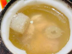 椰皇竹笙炖鸡-金戈戈香港豉油鸡(南山海岸城店)