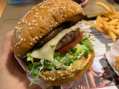 -The Habit Burger Grill 哈比特汉堡(复兴soho店)