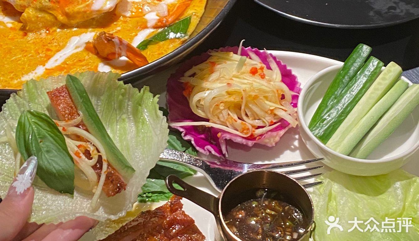 不愧是由米其林一星厨政团队监制的星叶南洋料理店