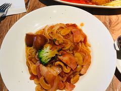 -玛格萝妮(汇智国际商业中心店)