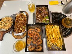 -老东镇啤酒屋海鲜加工·蒸汽海鲜·海鲜烧烤(台东店)