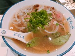 -美奈小馆·越南料理(中航城君尚购物中心店)