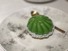 椰丝抹茶慕斯-闻见中国海南菜(K11店)