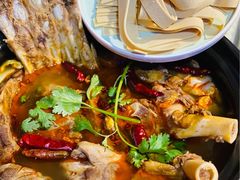 -沪小胖小龙虾(淮海中路旗舰店)