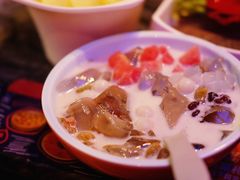 手工红糖冰粉-热火朝天鲜切牛肉火锅(南强街巷店)