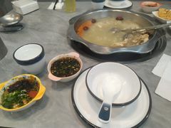 -光头药膳鸡(莱茵小镇店)